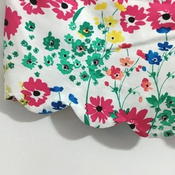 CROWN & IVY NWT SHELBY FLORAL SHORTS SIZE 4P - Picture 6 of 10